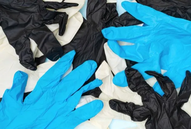 Uses of a Finger Cot - Benefits and Risks