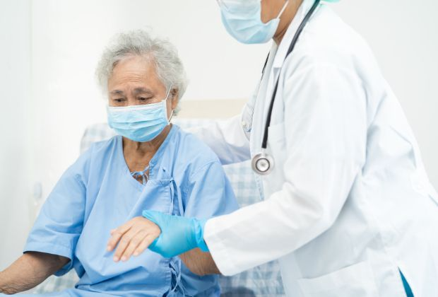 H3N2 Infection in Older People - Causes, Symptoms, and Treatment