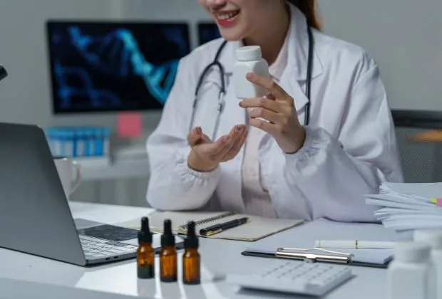 Raltegravir: Uses, Indications, Side Effects, and Pharmacology
